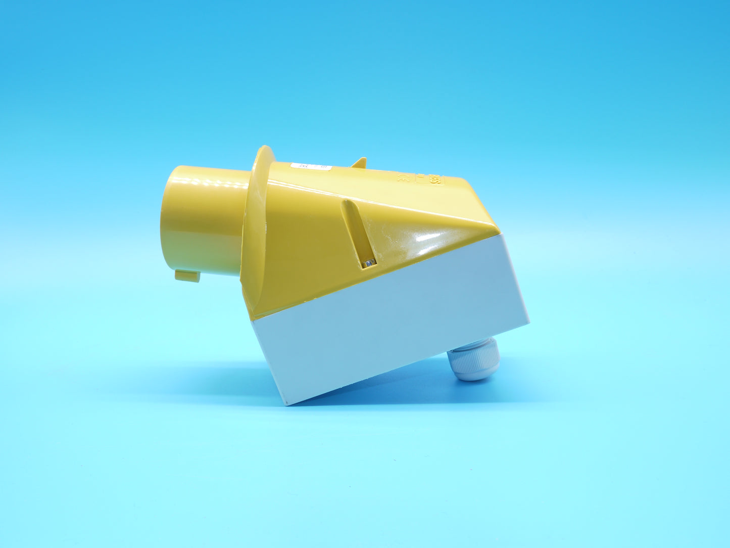!♦ ♦ KS CEE-Wandkontaktstecker gelb 110V/32A Mennekes incl. Bearbeitung
