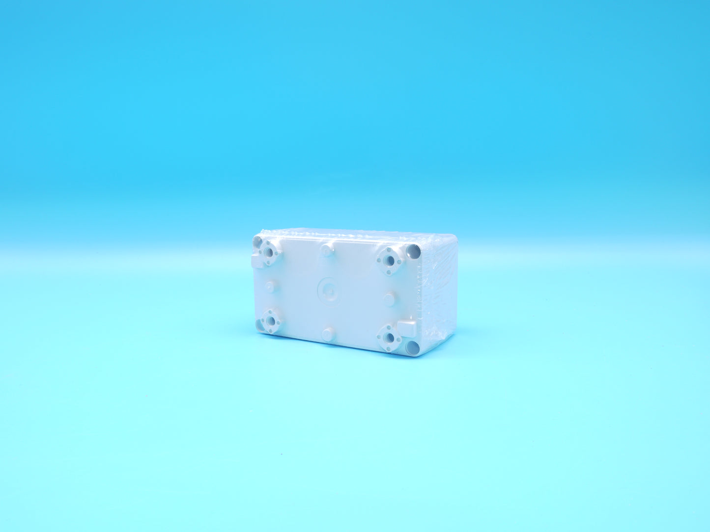 !♦ ♦ RKE Gehäuse 135x74x72 mit Deckel