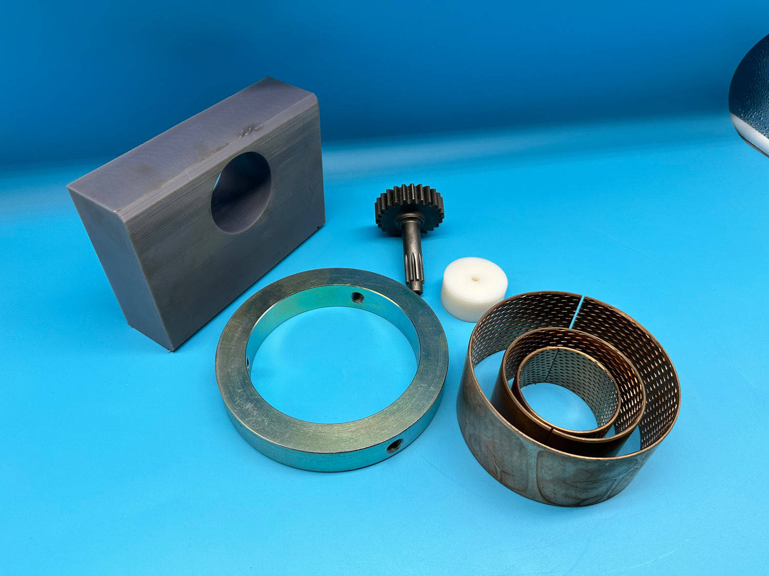 Mechanische Bauteile / Hydraulik