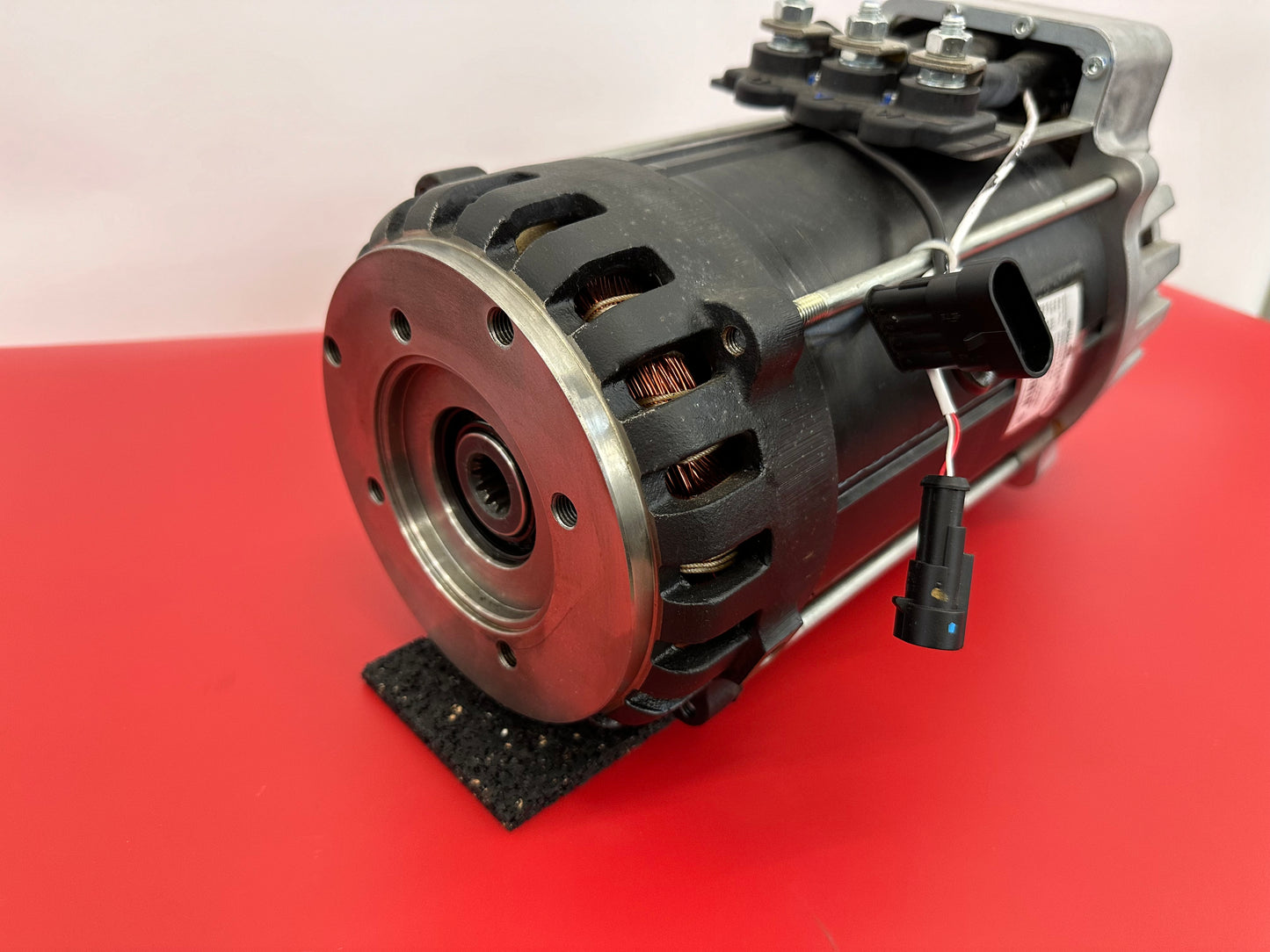 !♦  MDE Elektro Motor Schabmüller 17kW 30V