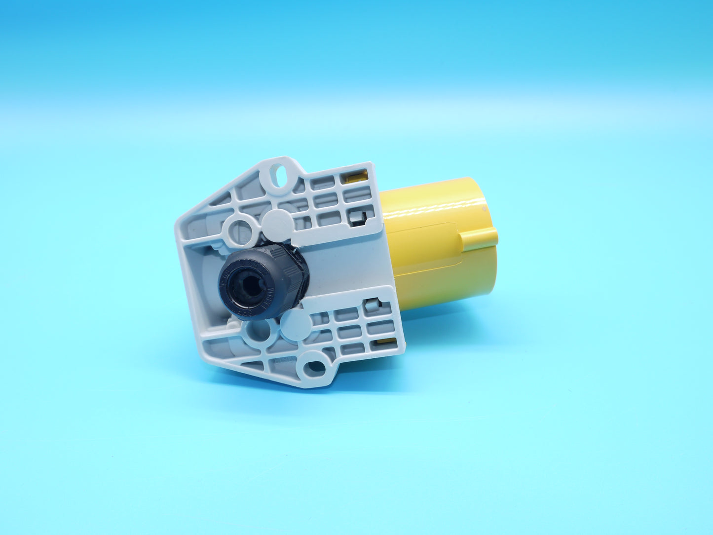 !♦ ♦ KS CEE-Wandkontaktstecker gelb 110V/16A incl. Bearbeitung