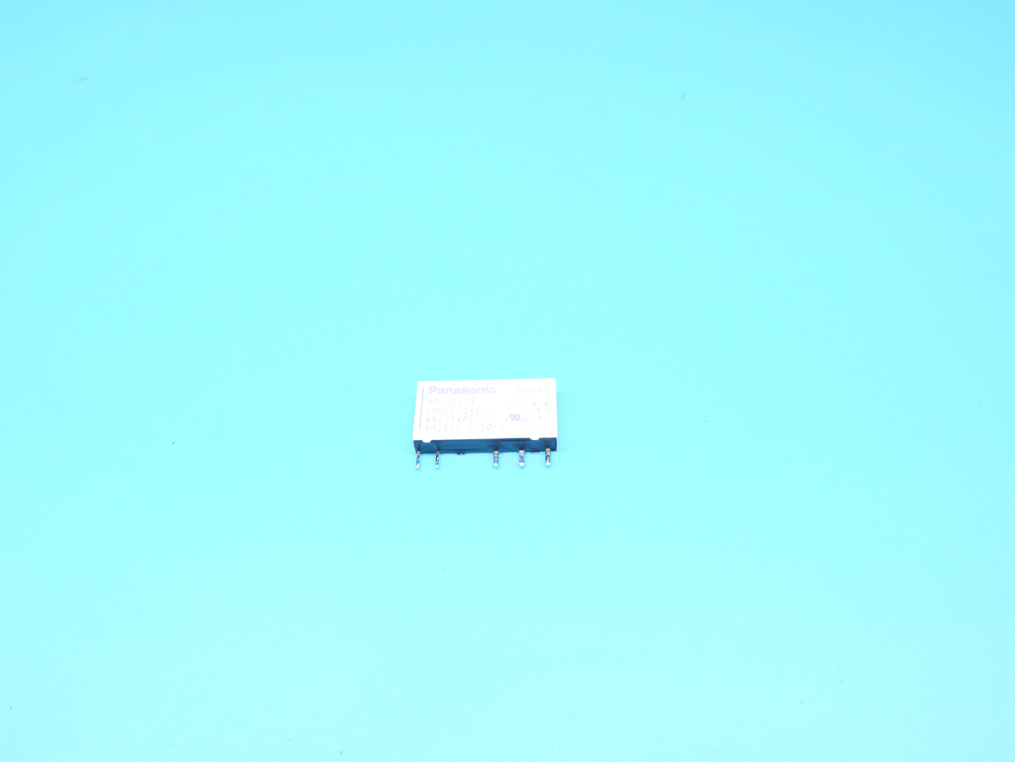 !♦ ♦ RKE |►20 Stück◄|   Relais 24V DC schmal