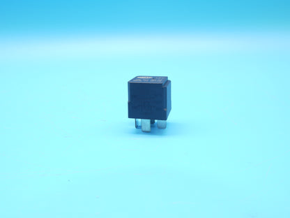 !    RKE Kfz-Relais - Hella 12V/40A mit Diode